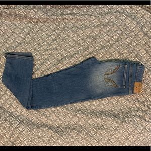 Hollister Low Rise Med Wash Skinny Jeans